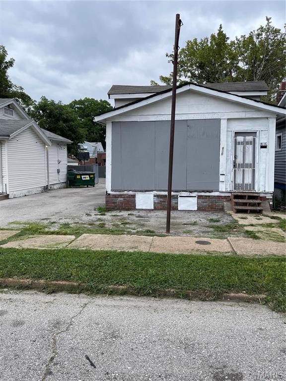 Photo of 8830 N Broadway St Louis MO 63147