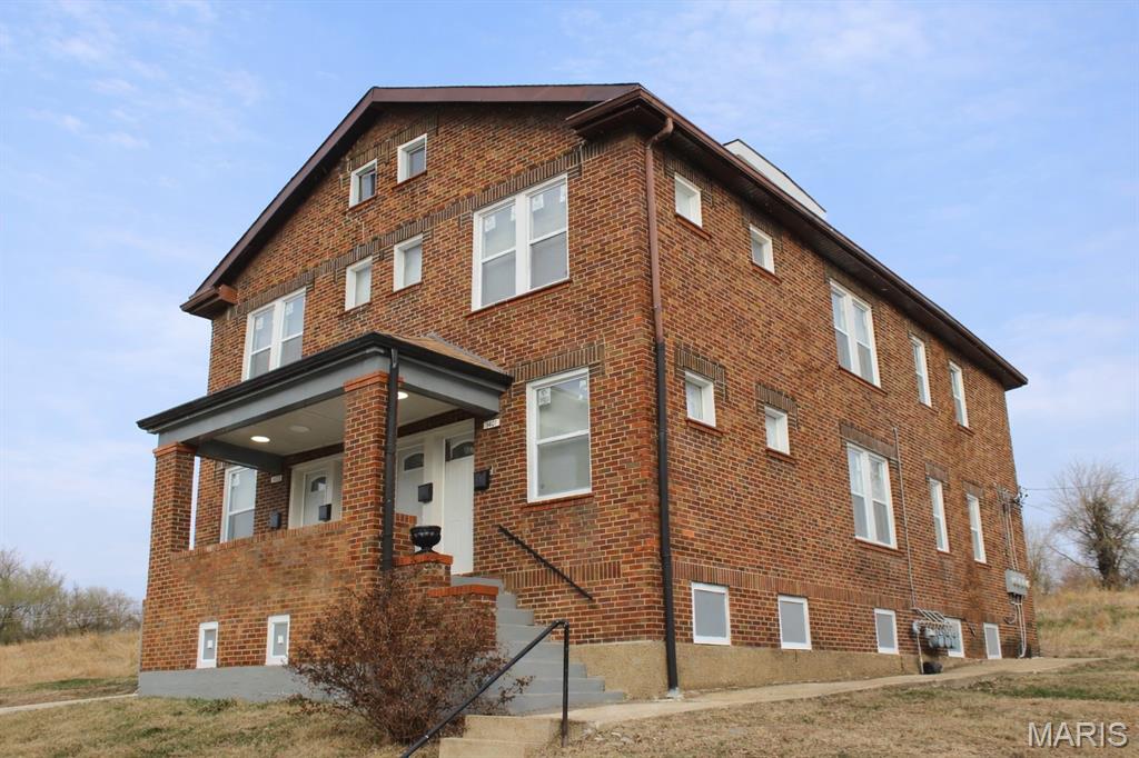 Photo of 1401 E Prairie Avenue St Louis MO 63107
