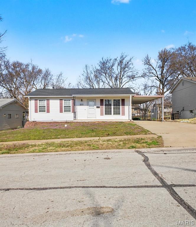 Photo of 5319 Ville Angela Lane Hazelwood MO 63042
