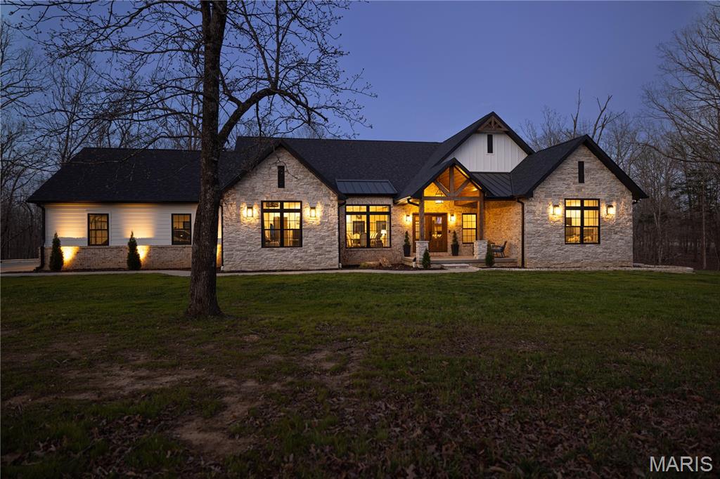 Photo of 437 Ridgeview Lane Poplar Bluff MO 63901