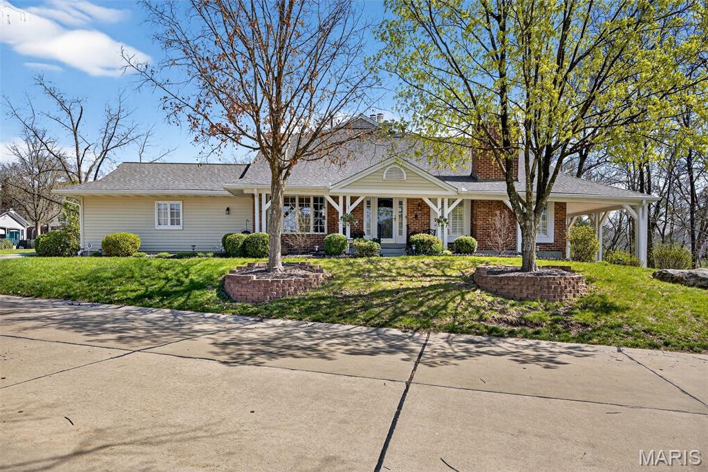 Photo of 15066 Green Circle Drive Chesterfield MO 63017