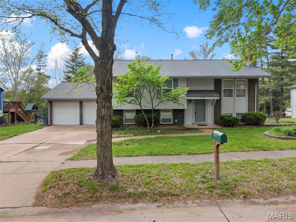 Photo of 1627 Prestonpark Lane St Louis MO 63146