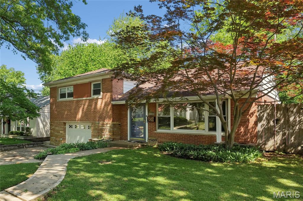 Photo of 7509 Gannon Avenue University City MO 63130