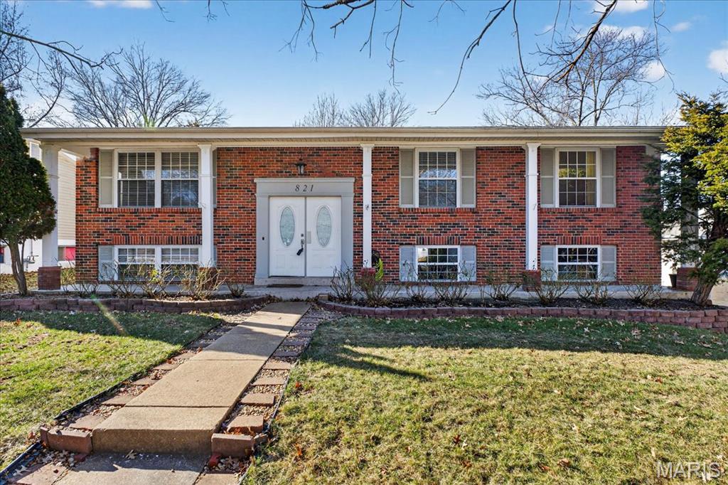 Photo of 821 Courtland Place Manchester MO 63021