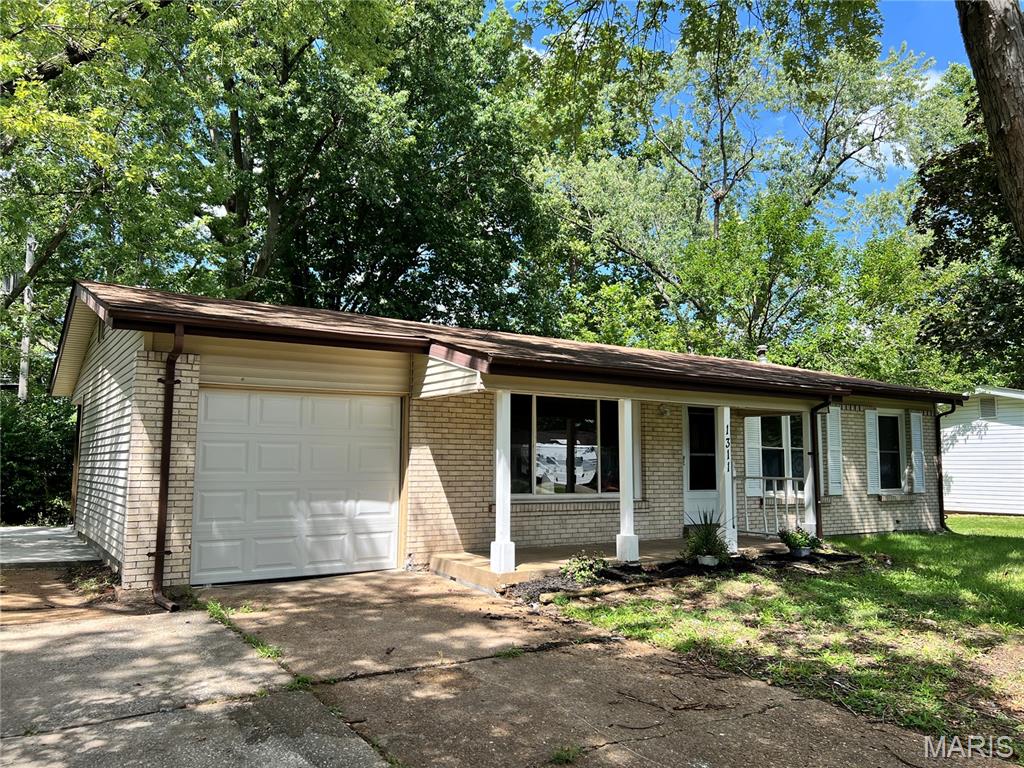 Photo of 1311 Claudine Drive St Louis MO 63138