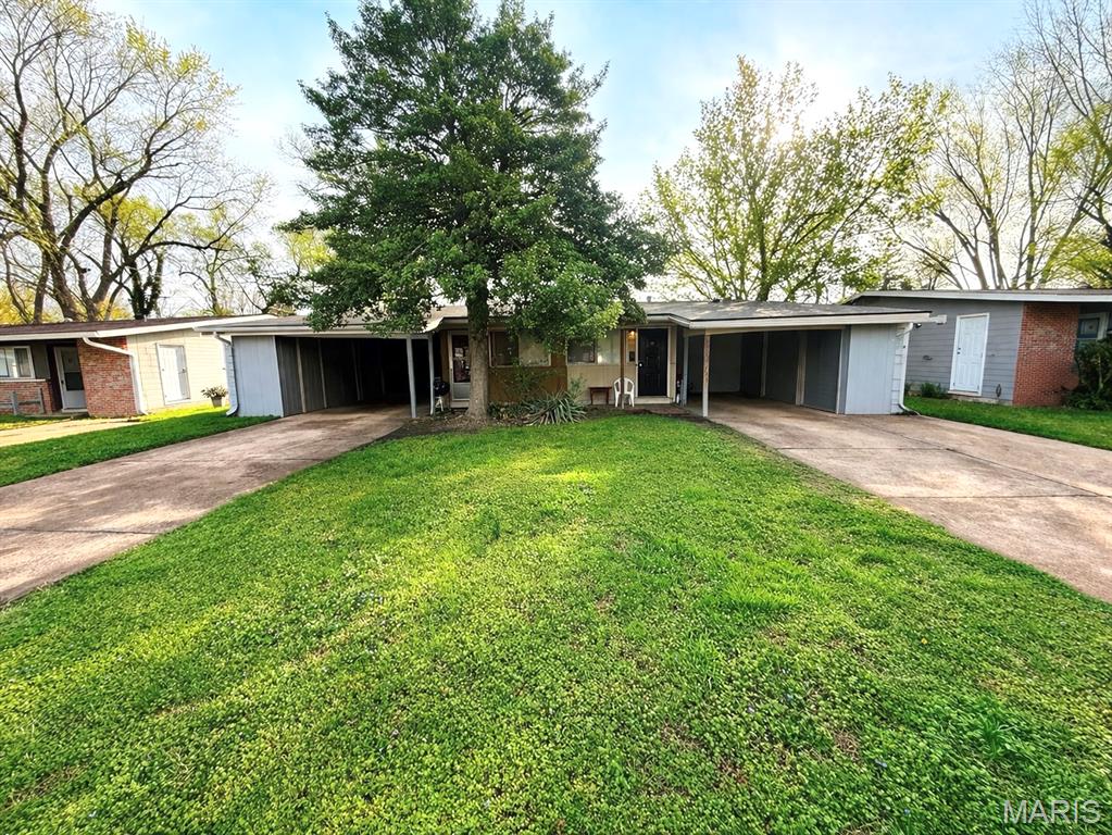 Photo of 830 Loyola Drive Florissant MO 63031