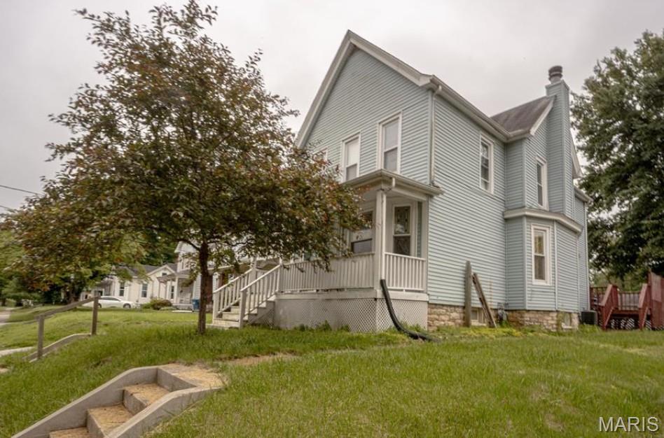 Photo of 2441 Sanford Avenue Alton IL 62002