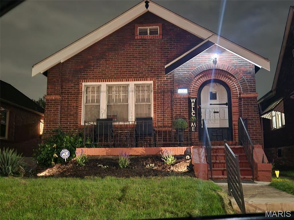 Photo of 5919 Summit Place St Louis MO 63147