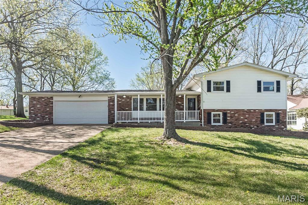 Photo of 18 Golf Drive Sullivan MO 63080