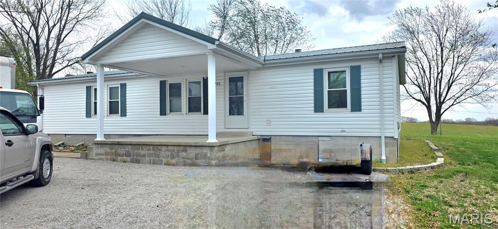 Photo of 732 Roosevelt Street Chester IL 62233