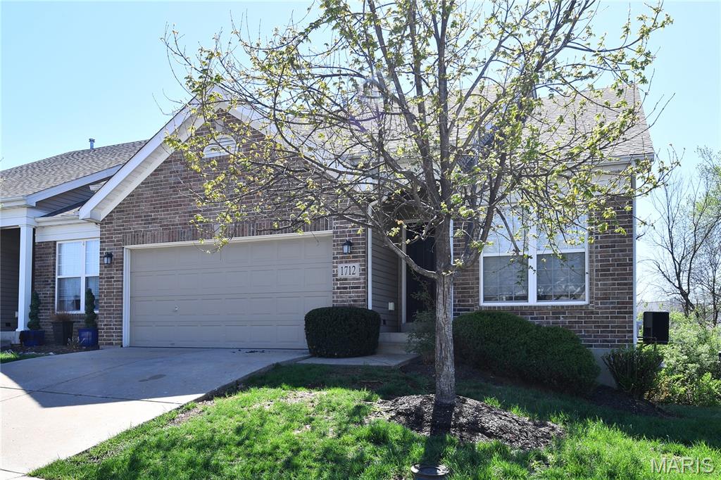 Photo of 1712 Preston Centre Drive Fenton MO 63026
