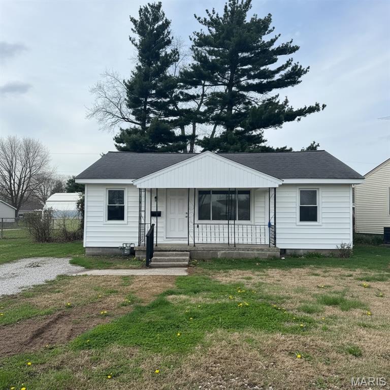 Photo of 274 Victory Drive East Alton IL 62024