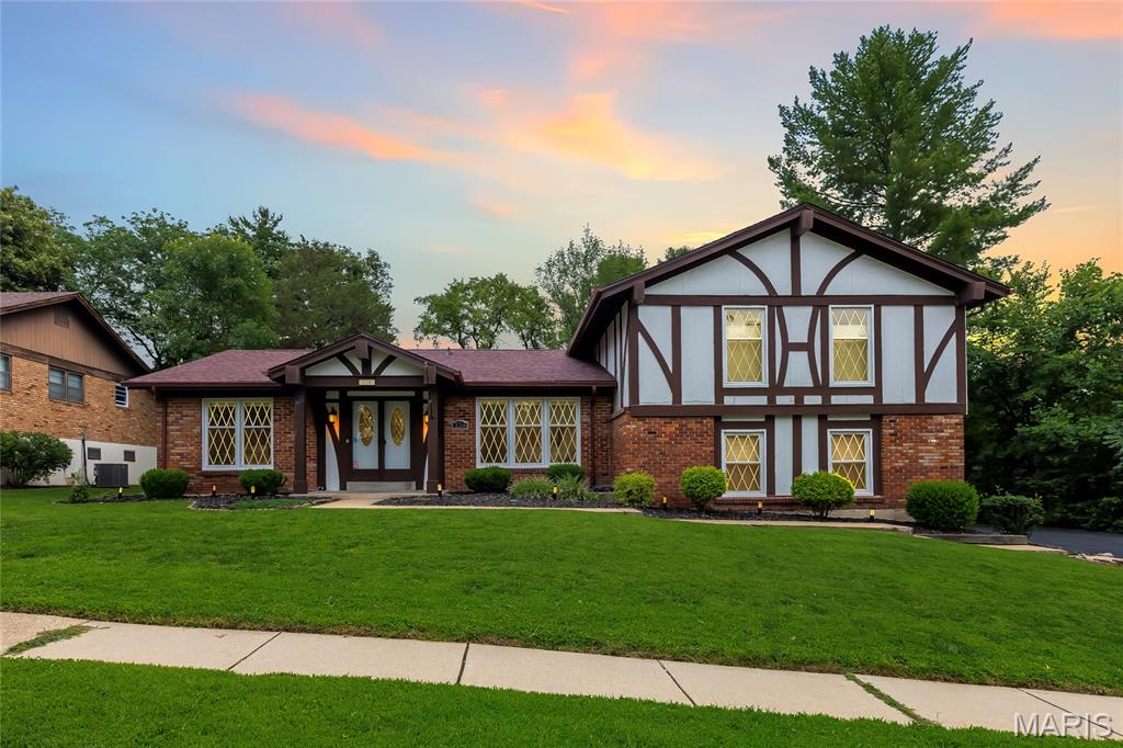 Photo of 334 Dungate Drive Chesterfield MO 63017