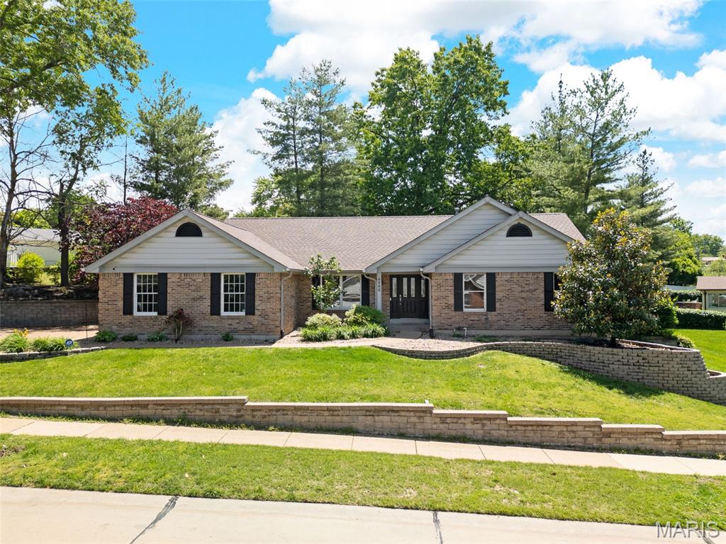 Photo of 4568 Braungate Drive St Louis MO 63128