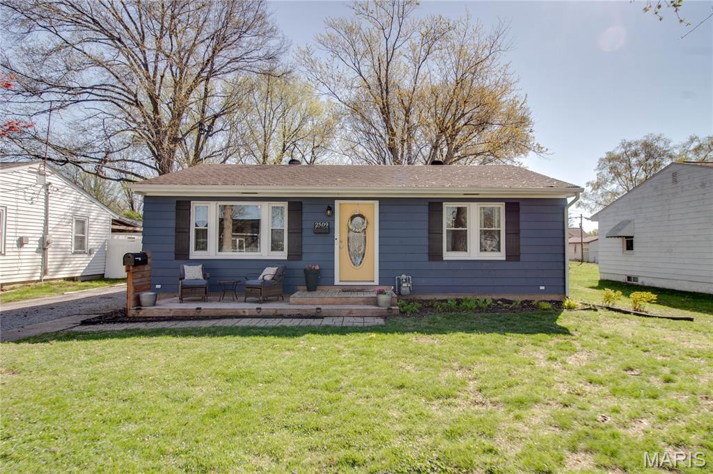 Photo of 2509 Alfaretta Avenue Alton IL 62002