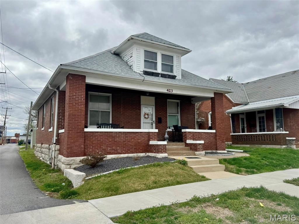 Photo of 423 N 14th Quincy IL 62301