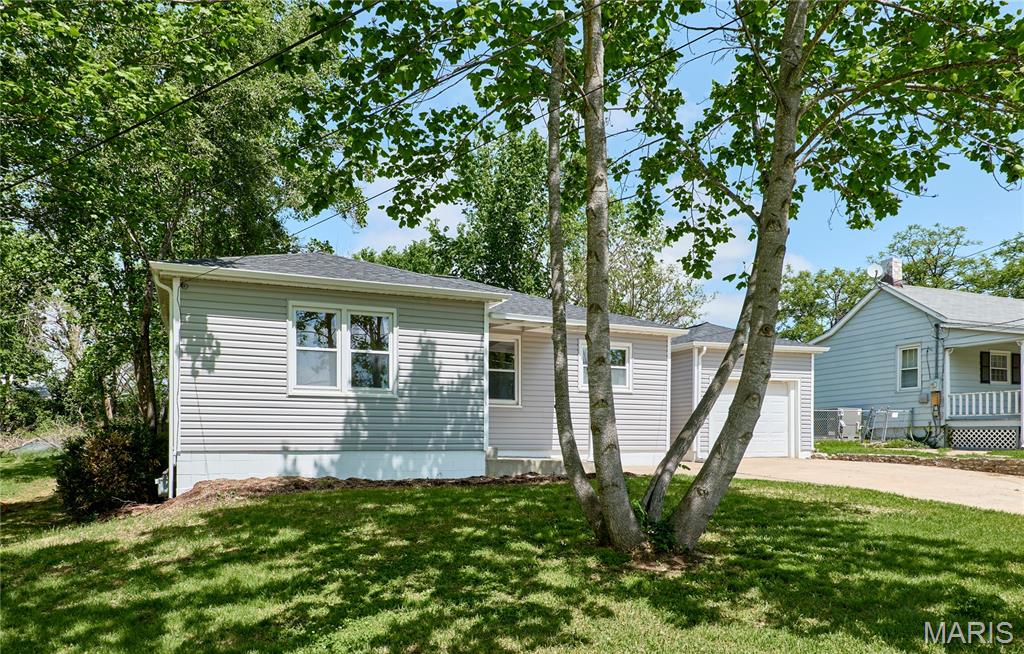 Photo of 385 Annie Avenue Troy MO 63379
