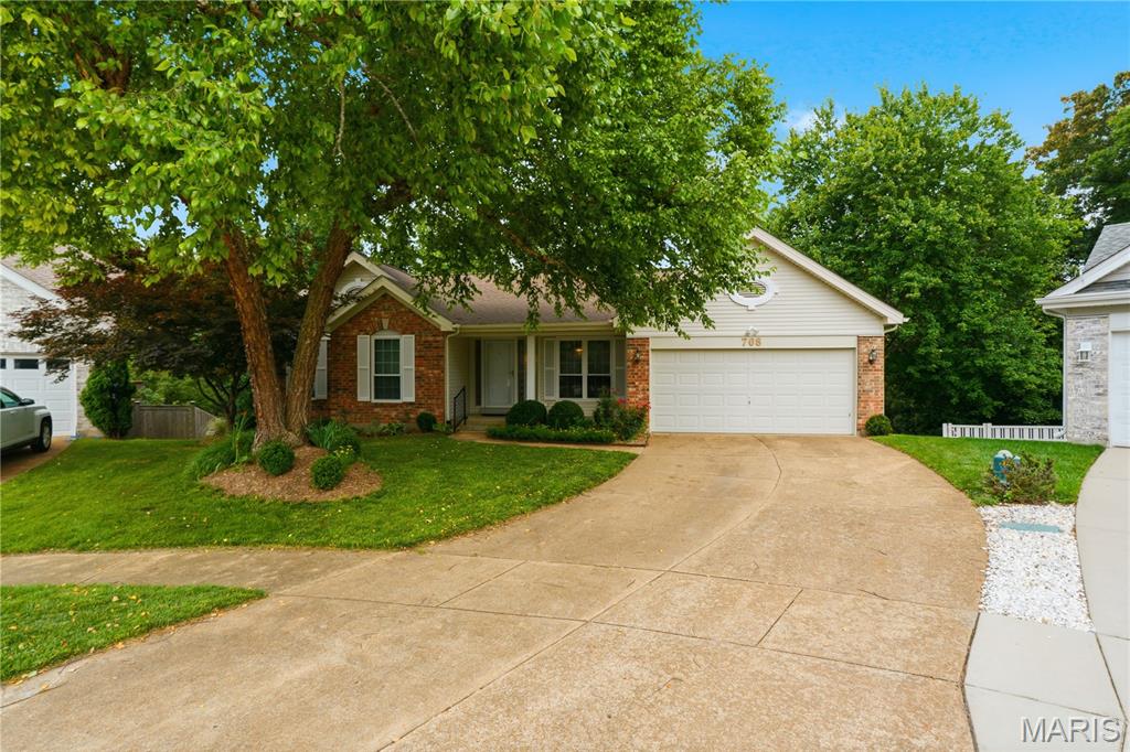 Photo of 708 Arbor Crest Way Ballwin MO 63021