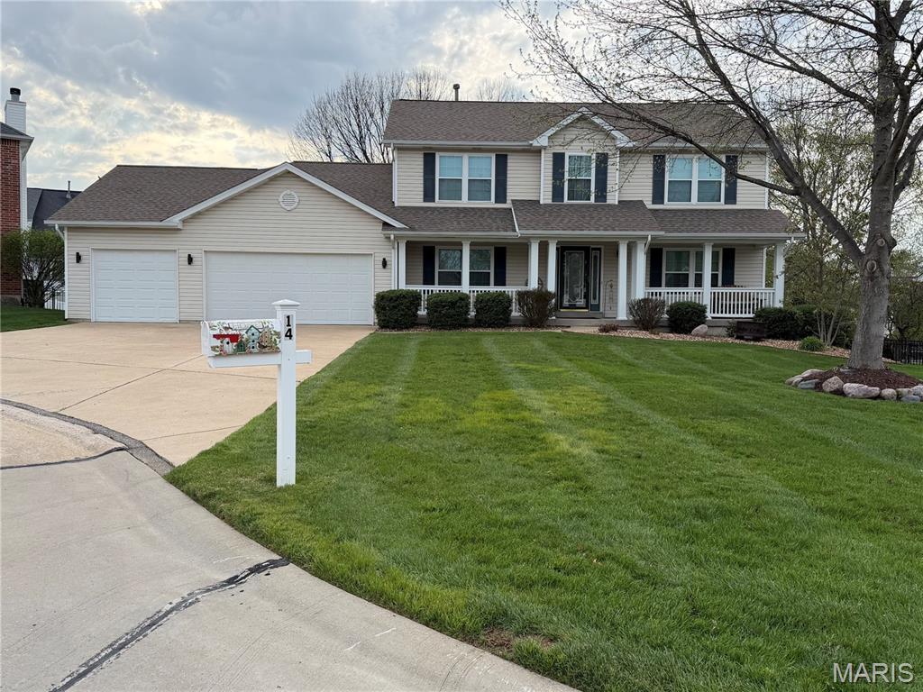 Photo of 14 Canter Ct 5 car garage O'Fallon MO 63376