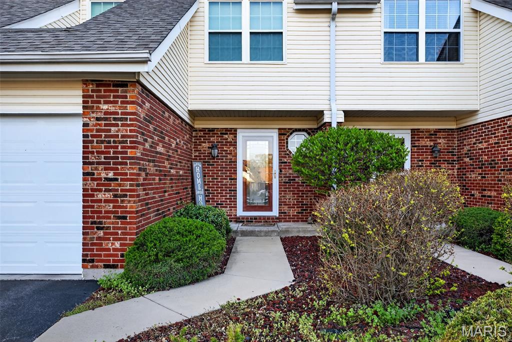 Photo of 323 Devonshire Court St Peters MO 63376
