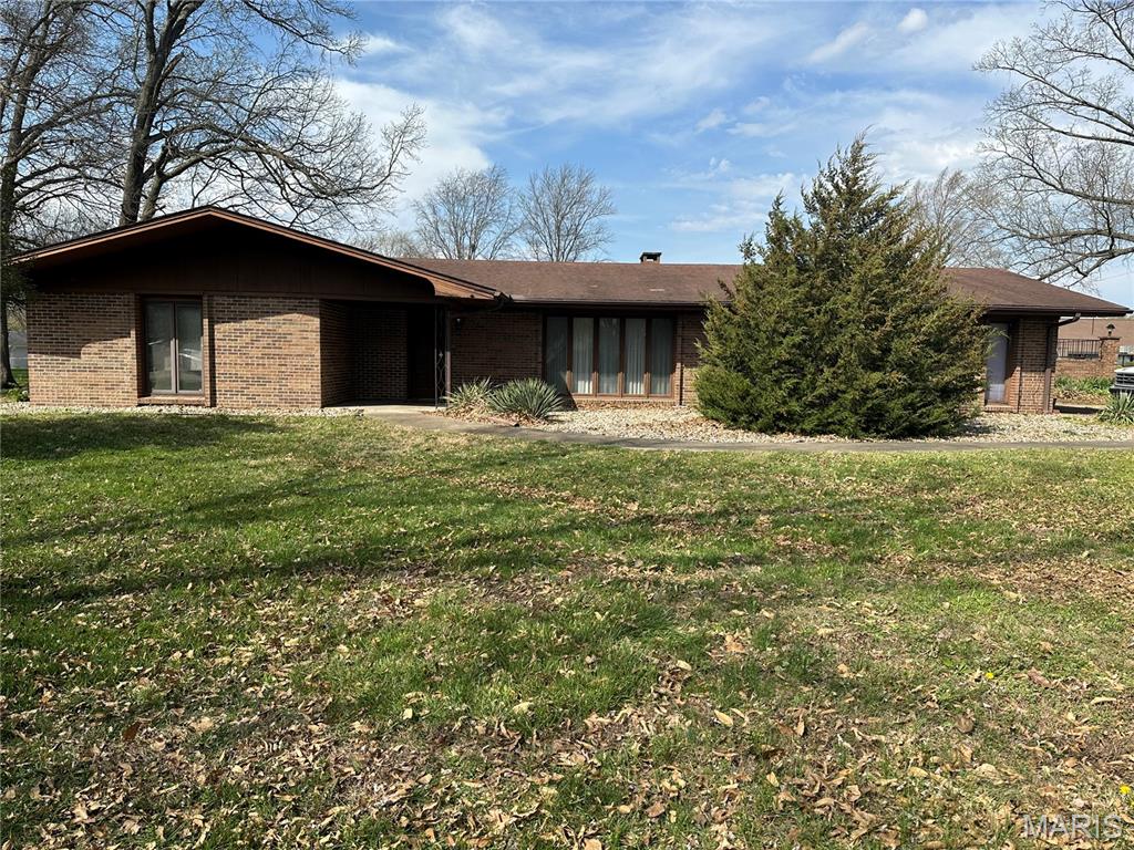 Photo of 801 N James Street Sparta IL 62286