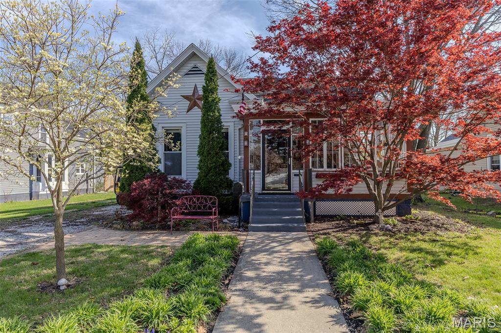 Photo of 415 E Main Street Carlinville IL 62626