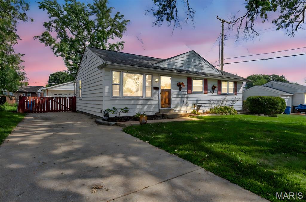 Photo of 10835 Mallory Drive St Louis MO 63123