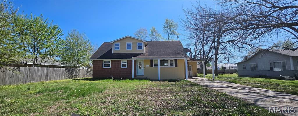 Photo of 415 E Gladys Street Sikeston MO 63801