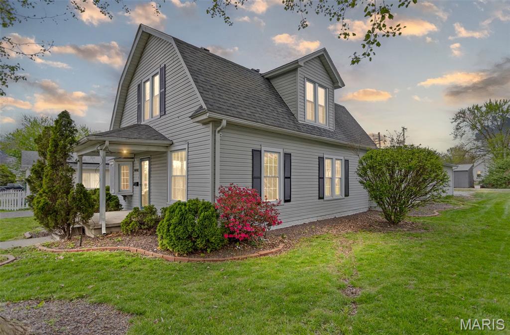 Photo of 314 Highland Street E Carrollton IL 62016