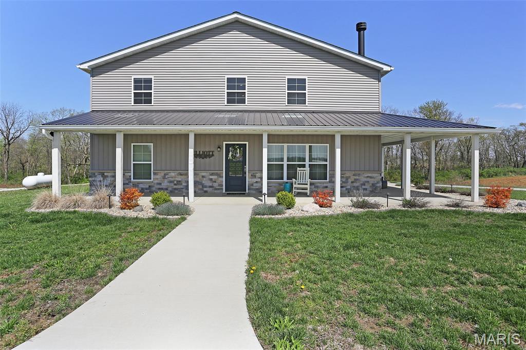 Photo of 8131 Alhambra Road New Douglas IL 62074