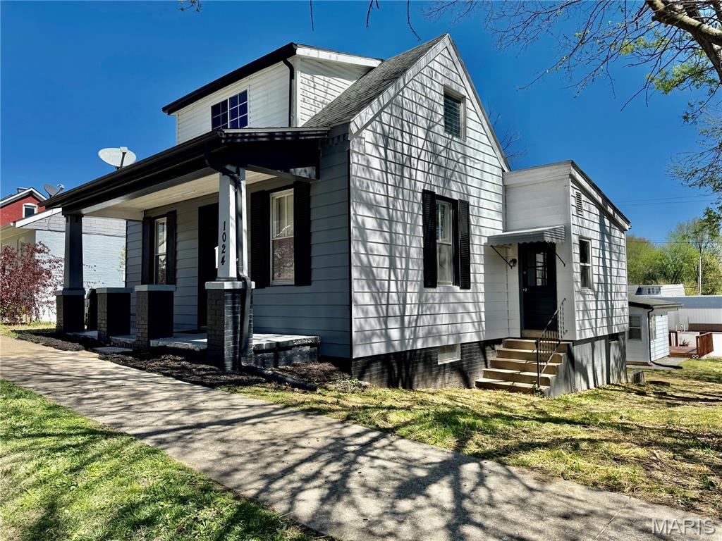 Photo of 1024 South Charles Street Belleville IL 62220