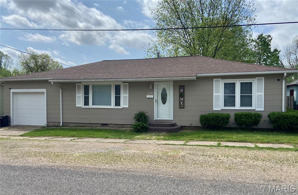 Photo of 110 E Carter Street Dexter MO 63841