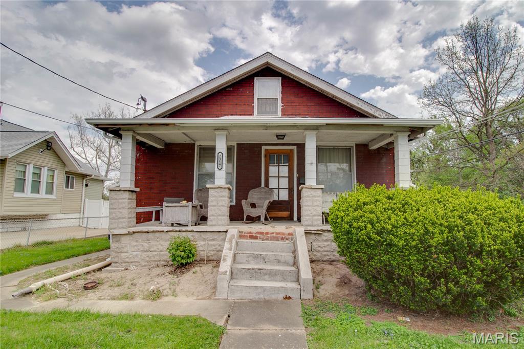 Photo of 2317 Washington Avenue Alton IL 62002