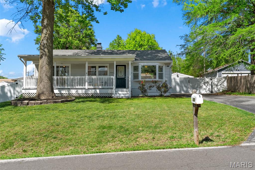 Photo of 1308 South Drive St Charles MO 63303