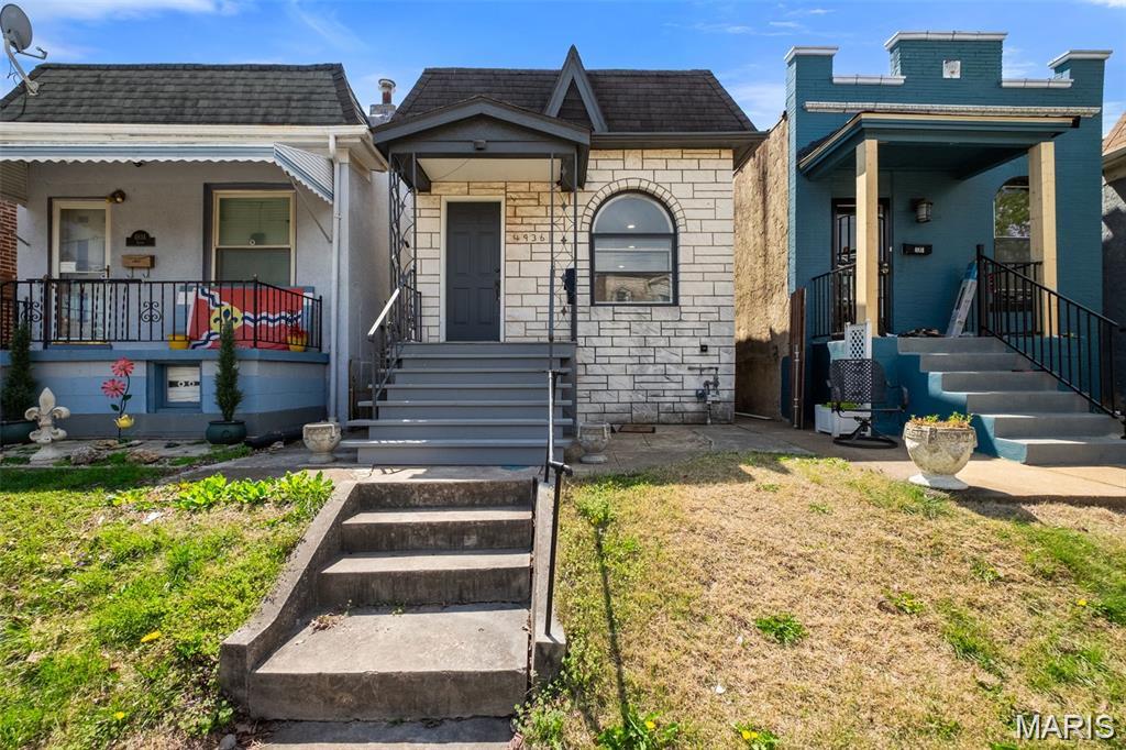 Photo of 4936 Shaw Avenue St Louis MO 63110