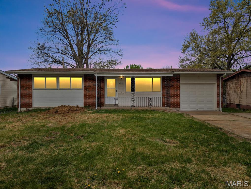 Photo of 10319 Reba Drive Dellwood MO 63136