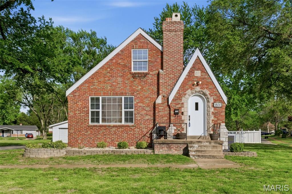 Photo of 1800 Patterson Road Florissant MO 63031