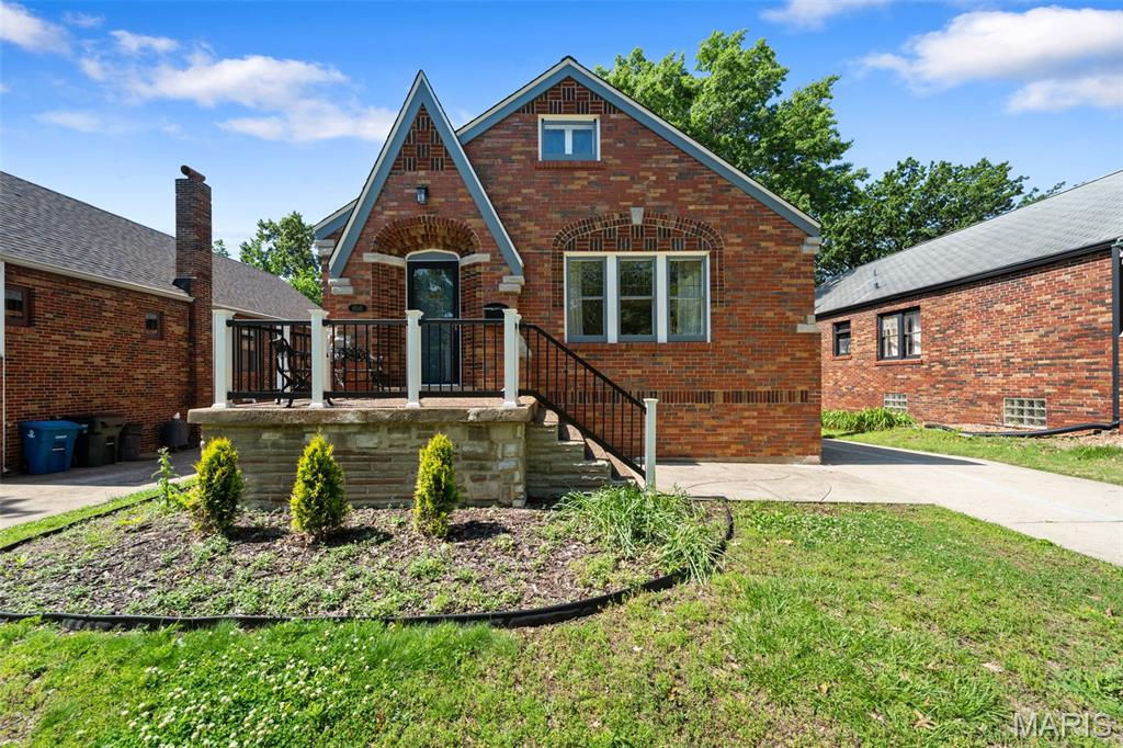 Photo of 8510 Antler Drive Richmond Heights MO 63117
