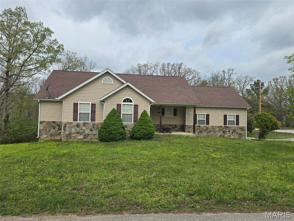 Photo of 18730 Lynn Lane Waynesville MO 65583