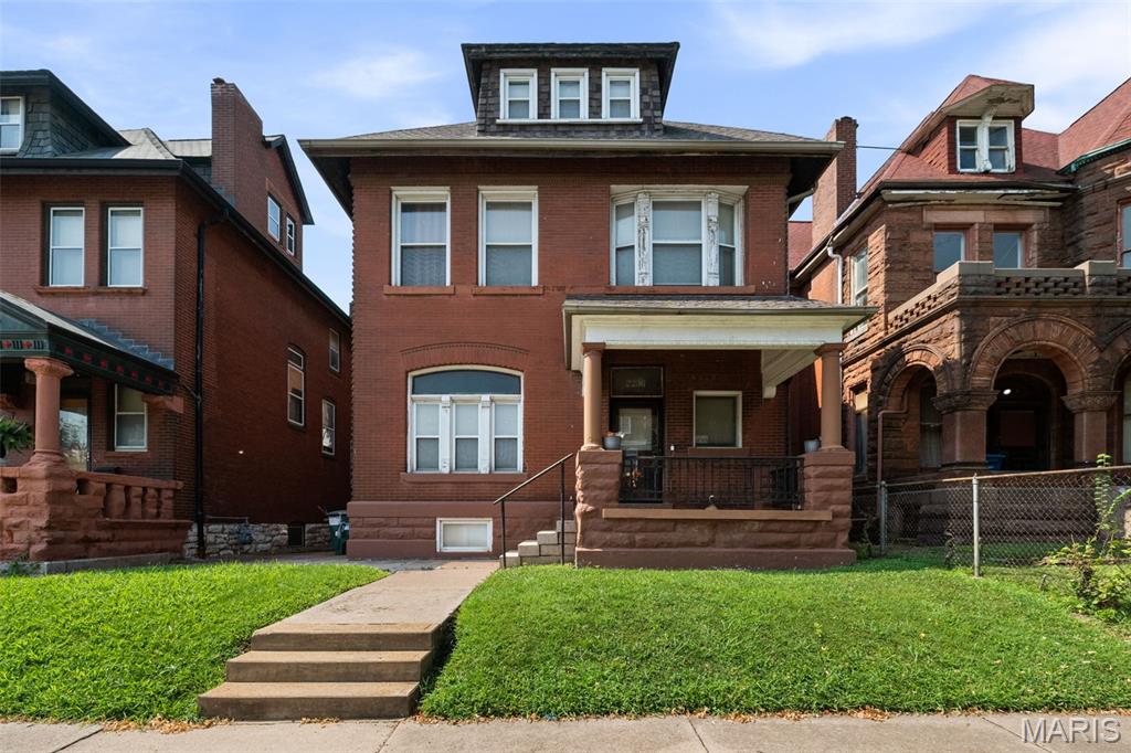 Photo of 2236 Saint Louis Avenue St Louis MO 63106