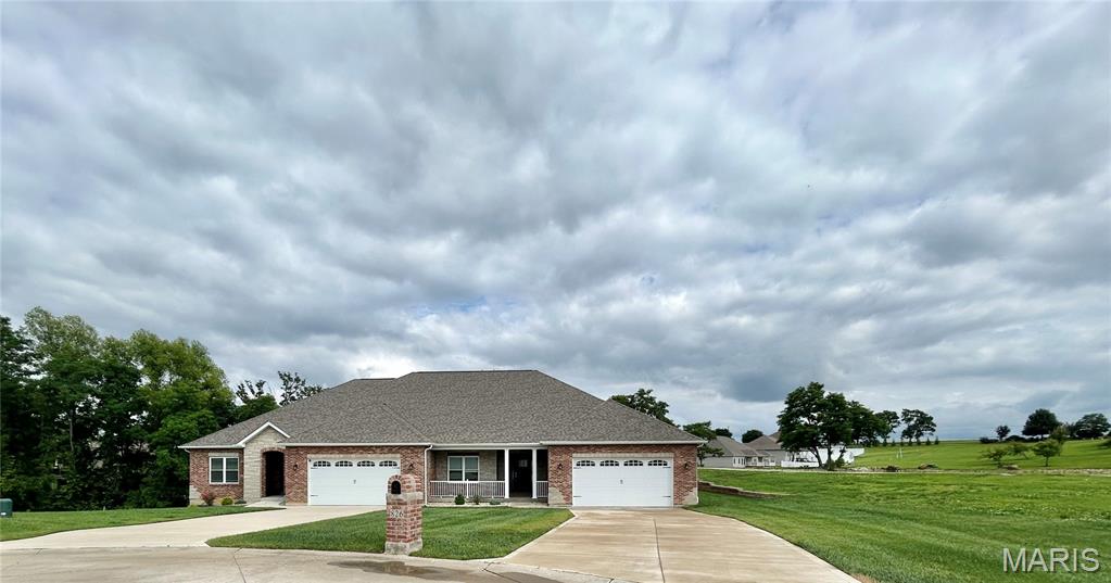 Photo of 826 Destiny Drive Villa Ridge MO 63089