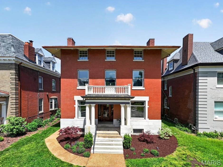 Photo of 5123 Westminster Place St Louis MO 63108