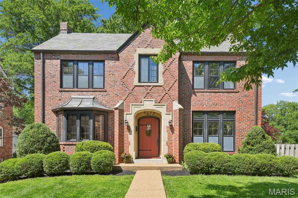 Photo of 7619 Stanford Avenue University City MO 63130