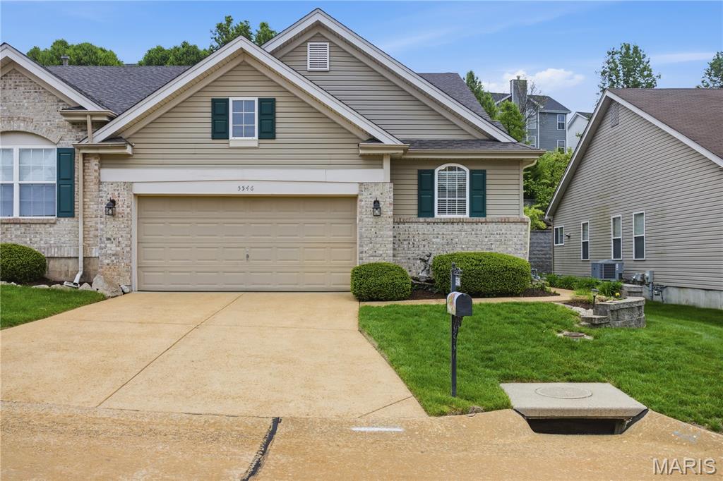 Photo of 5546 Aberdour Lane Oakville MO 63129