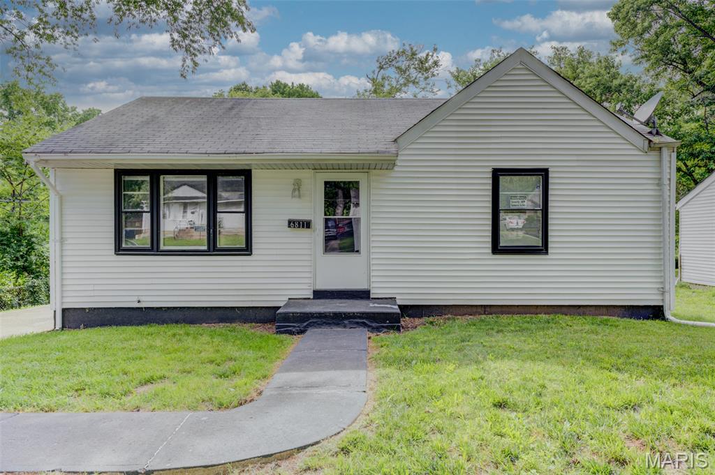 Photo of 6811 Brower Court Berkeley MO 63134