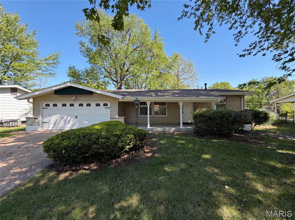 Photo of 1321 Petite Drive St Louis MO 63138