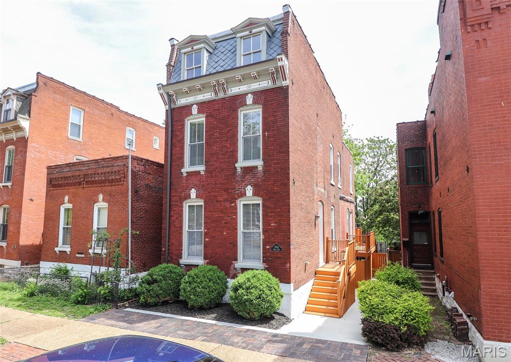 Photo of 2414 S 11th Street St Louis MO 63104