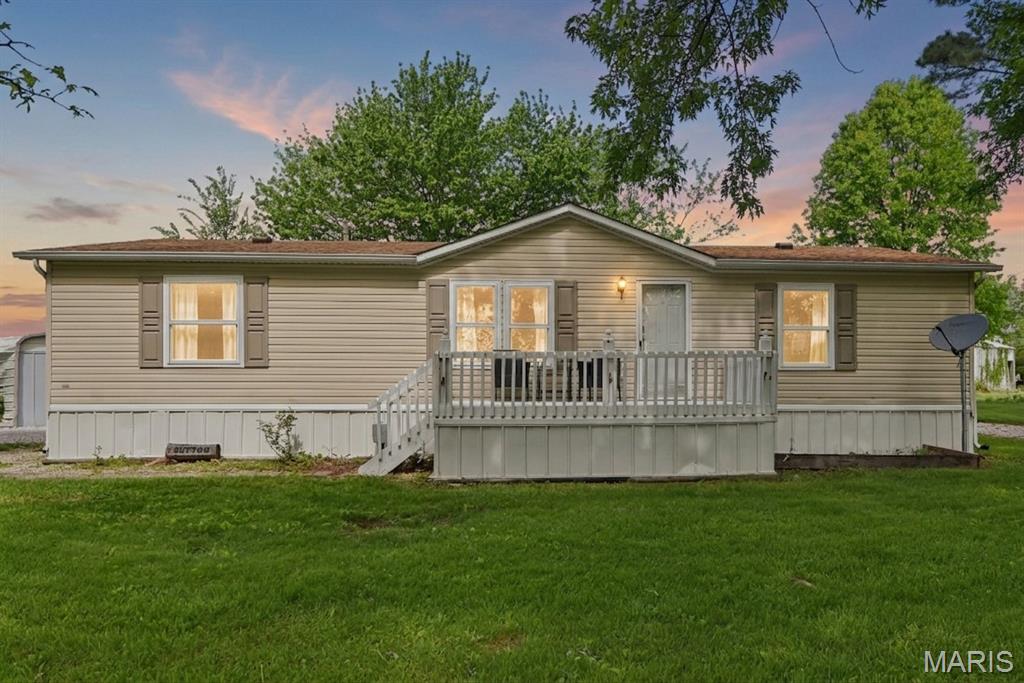 Photo of 63 Pinnacle Lake Road New Florence MO 63363