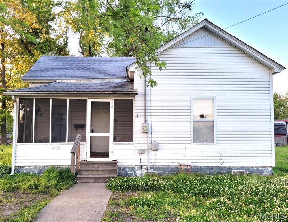 Photo of 410 E 3rd Street Portageville MO 63873