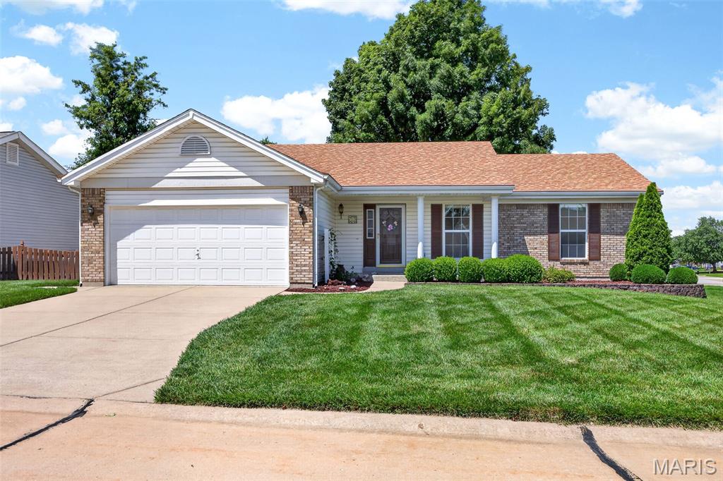 Photo of 303 Harper Court St Peters MO 63376
